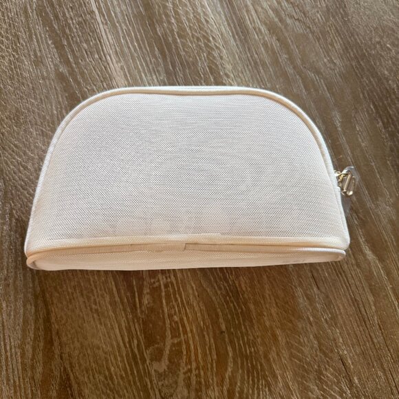 Dior Makeup Pouch - Picture 3 of 4